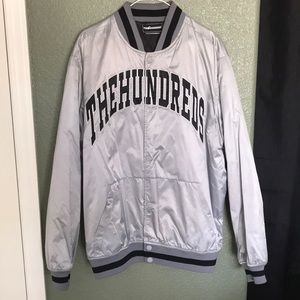 The Hundreds (L) coach varsity